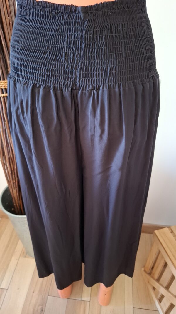 Pantalon jupe culotte noire – Image 3