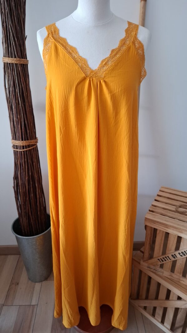 robe jaune