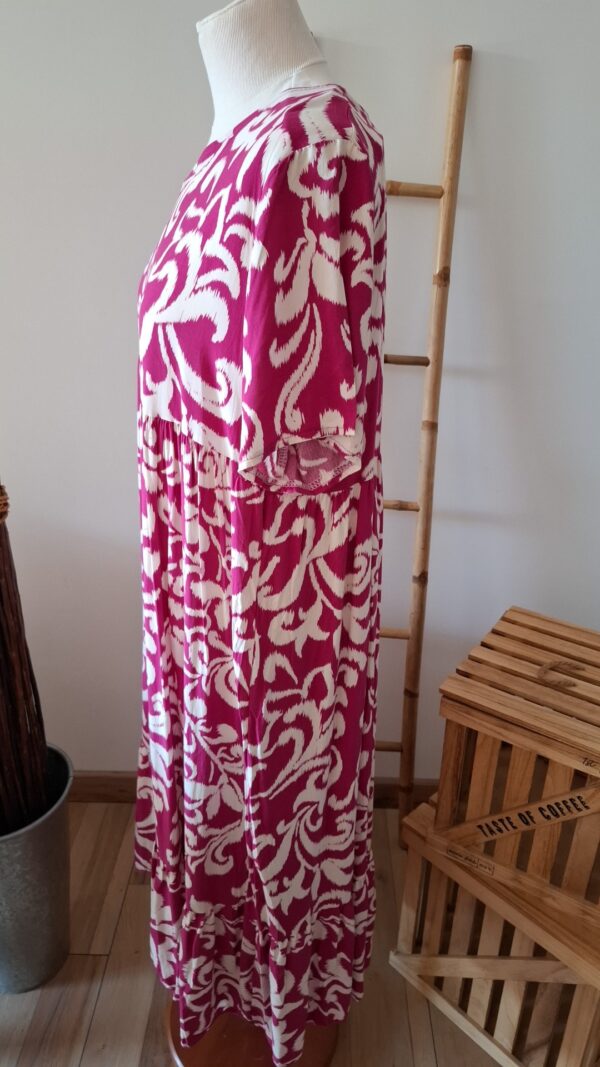 Robe longue fuchsia et blanche – Image 2