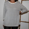 Pull gris à rayures – Image 3
