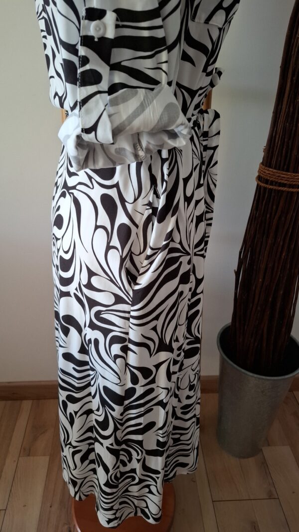 robe oukeduo blanche et noire – Image 3