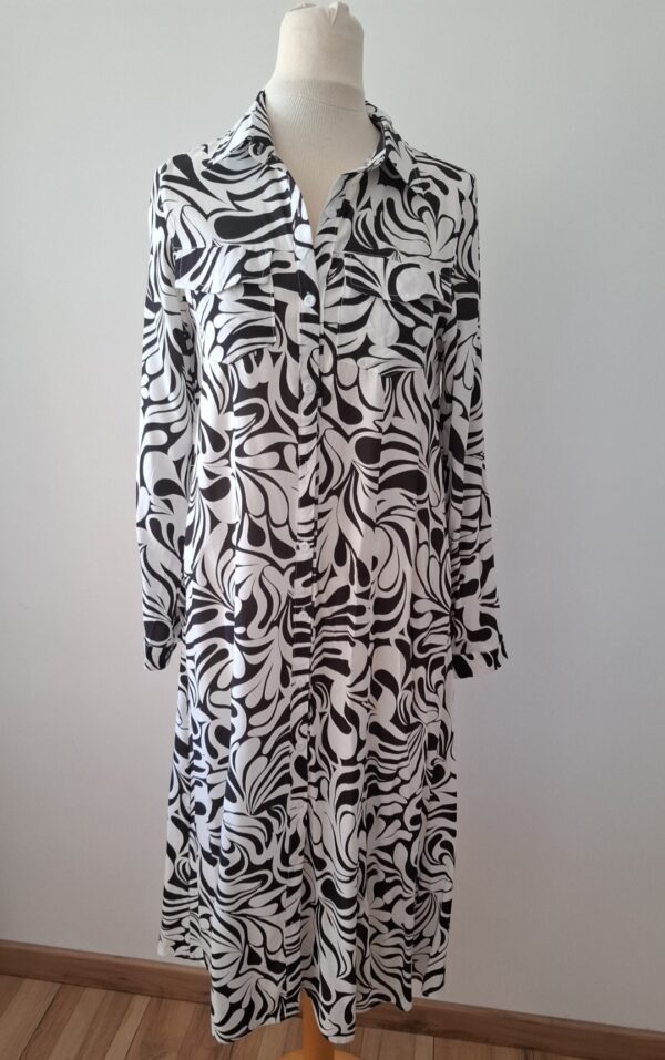 robe oukeduo blanche et noire – Image 5