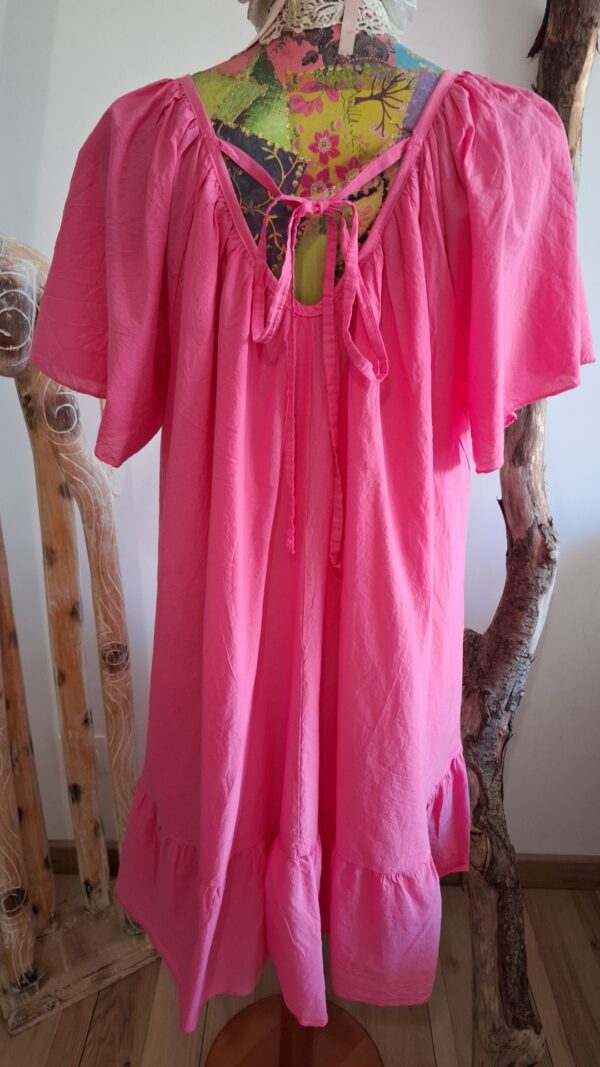 Robe rose – Image 2