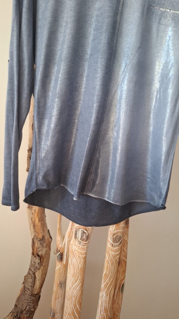 Sweat bleu jean irisé – Image 2