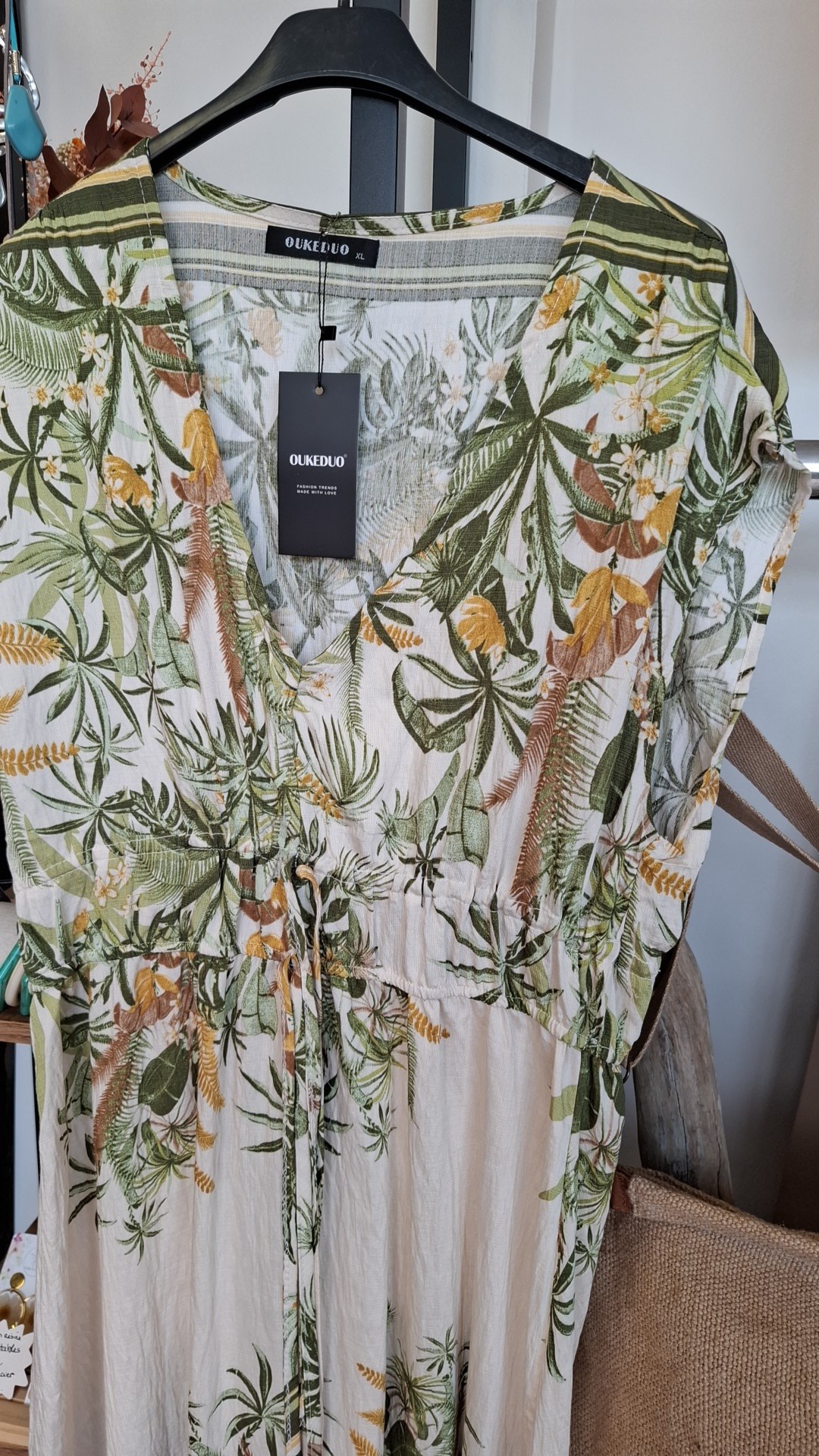 Robe longue exotique verte – Image 5