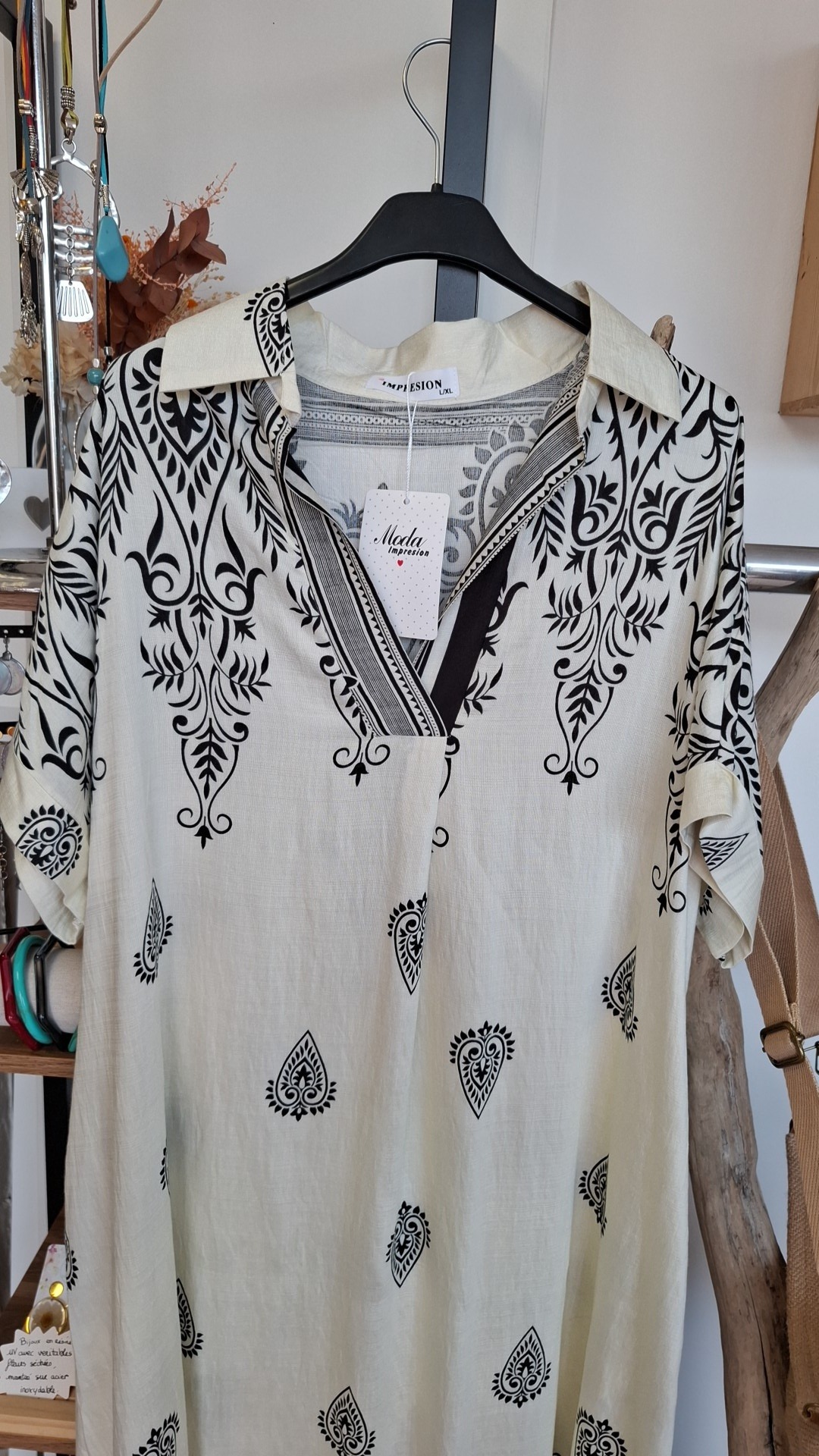 Robe bohème moda impression noire et blanche – Image 10