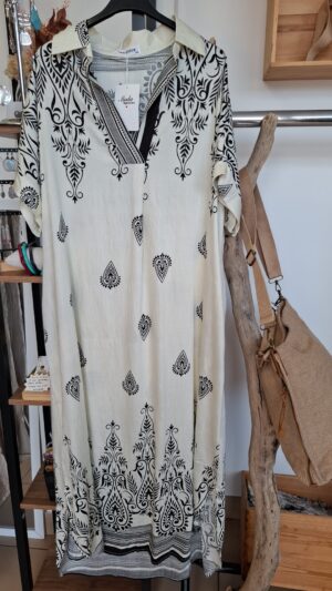 Robe bohème moda impression noire et blanche