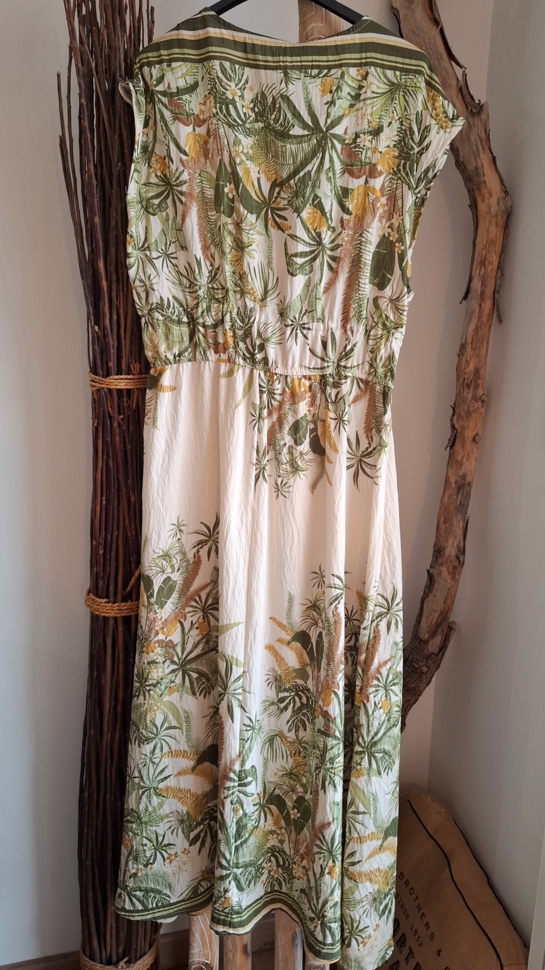 Robe longue exotique verte – Image 7